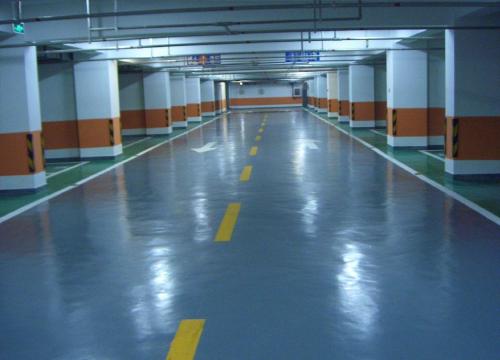 地下停車場地坪漆避免劃痕問題，這1點(diǎn)才是關(guān)鍵