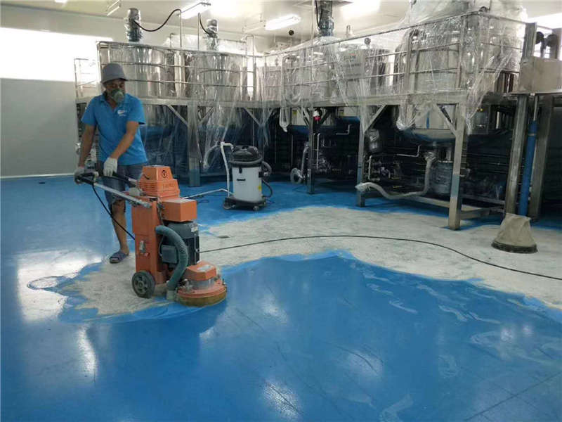 三伏天里重慶環(huán)氧地坪漆施工如何操作？
