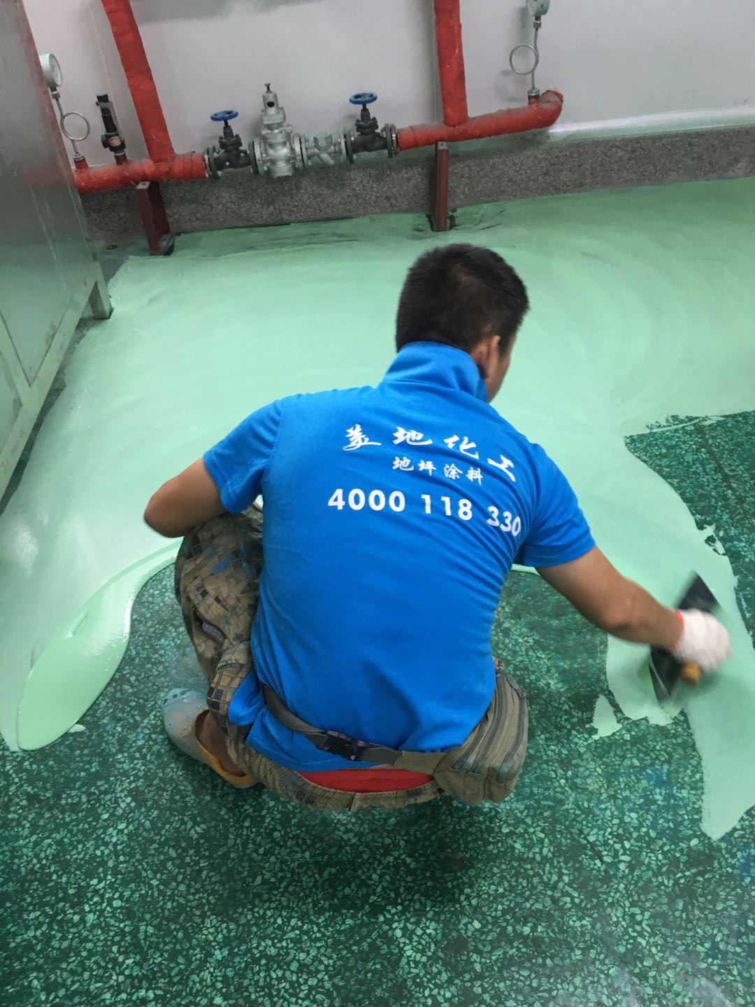 佛山水性環(huán)氧地板漆施工后出現(xiàn)龜裂，翹皮問(wèn)題怎么辦